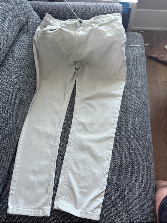 Izod Other - Izod Sandstone Straight Stretch Pants
